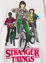 odzież Alcott koszulka licenza Stranger Things w3 biały mężczyźni 2TXFF61175 - Image 7