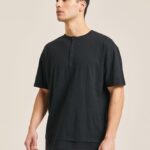 odzież Alcott T-shirt z mieszanki lnu z kołnierzykiem typu serape biały mężczyźni 2TXFF61083